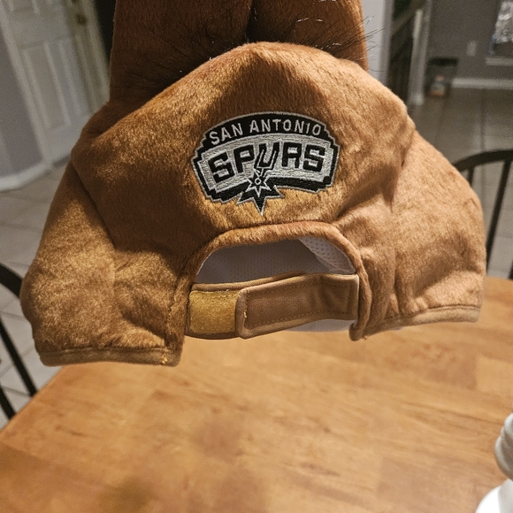 San Antonio Spurs coyote cap..by Curto Toy ..adjustable - Picture 6 of 6